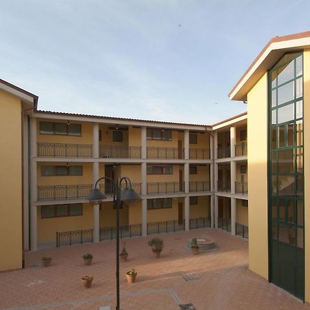 Complesso L'Oasi Hotel Aranova Exterior photo
